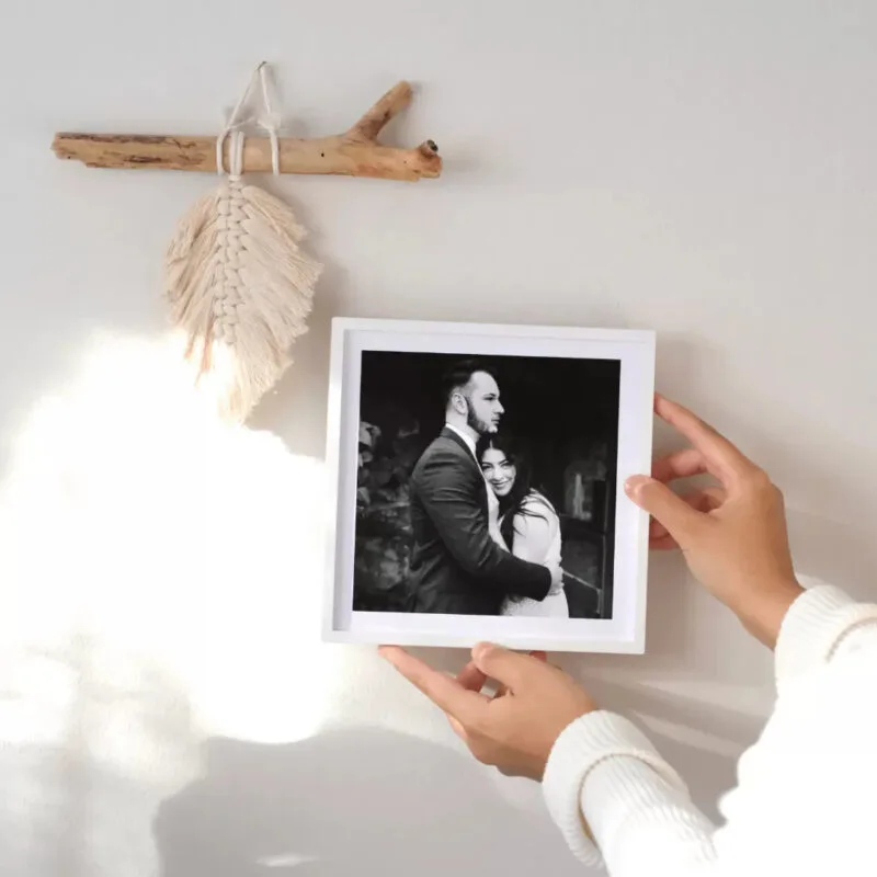 tek resimli kare tablo duvar uygulaması